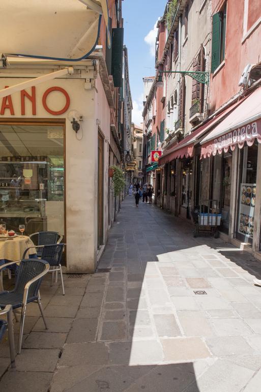 Cà Domino Appartamento Venezia Esterno foto