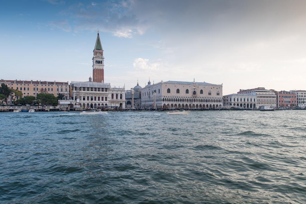 Cà Domino Appartamento Venezia Esterno foto